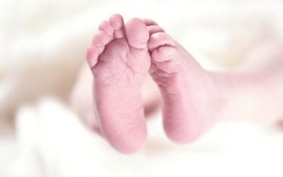 Newborn Sleep Patterns: 10 Tips to Help You Survive the 4th Trimester